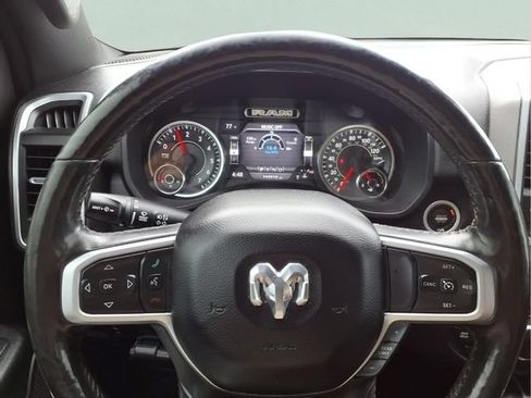 Used 2019 RAM 1500 Big Horn AWD/4WD image 10