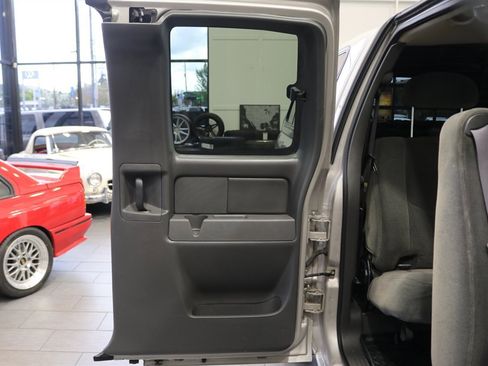 Used 2005 Chevrolet Silverado 2500 LS w/ Heavy-Duty Power Package image 65