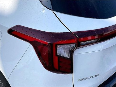 Certified 2026 Kia Seltos S image 28
