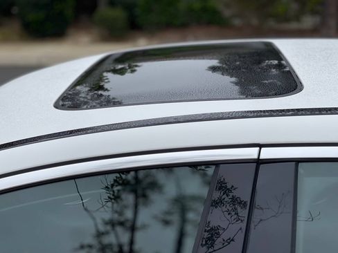 Used 2018 Mercedes-Benz C 300 Sedan image 5