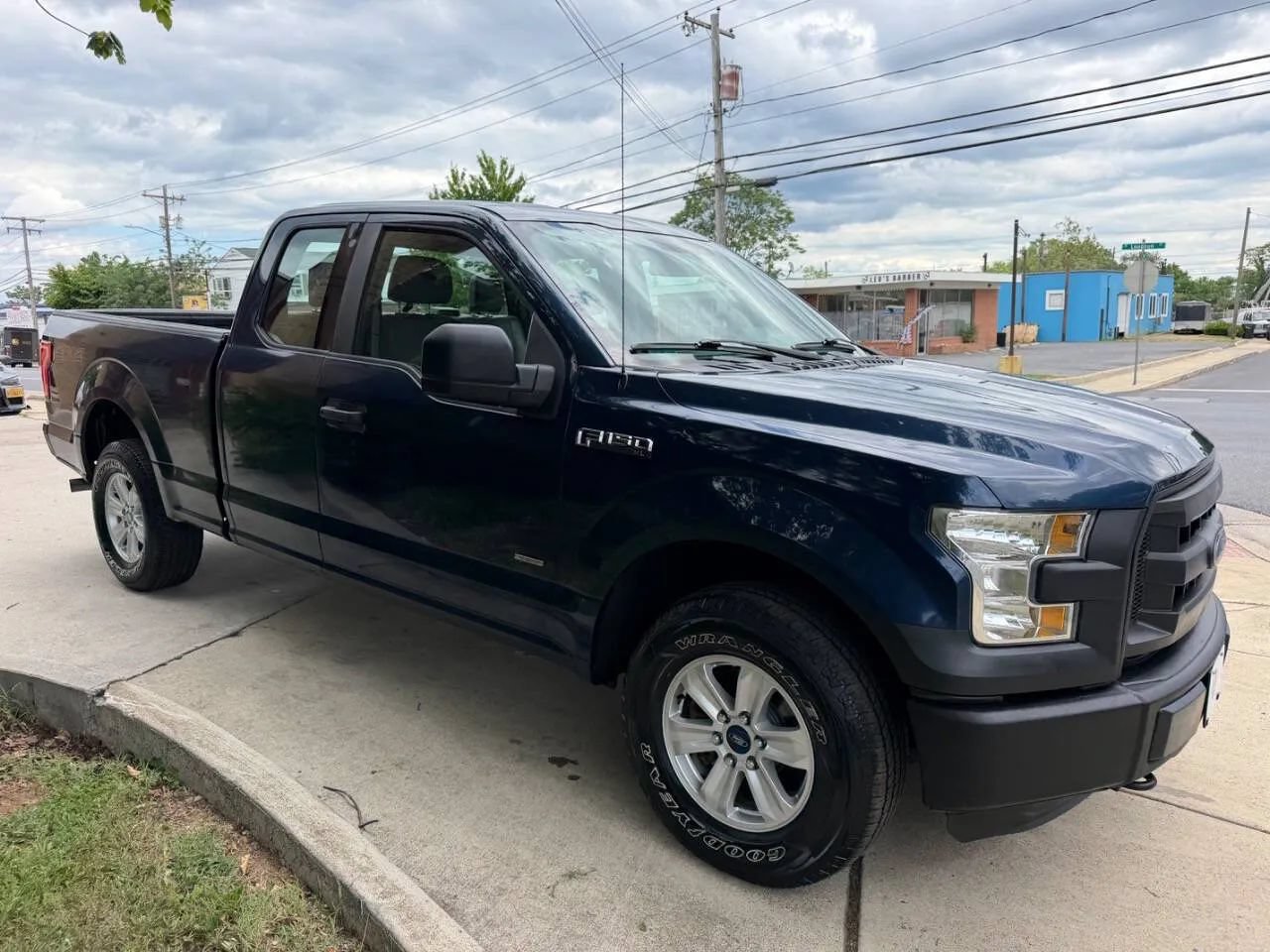 Used 2016 Ford F150 XL AWD/4WD image 4