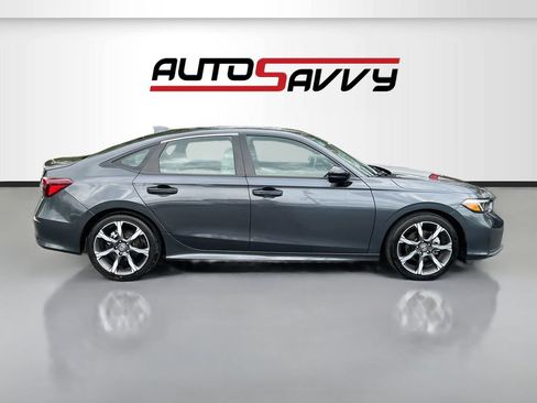 Used 2025 Honda Civic Sport Touring image 8