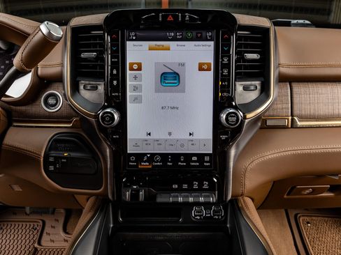 Used 2024 RAM 3500 Limited w/ Towing Technology Group image 24