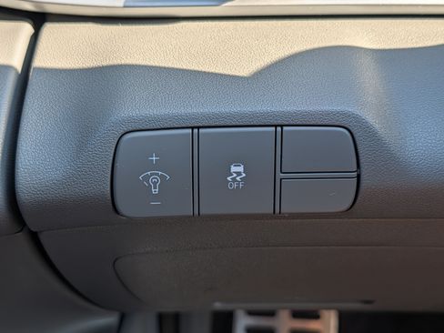 Certified 2026 Hyundai Elantra Sport FWD image 26