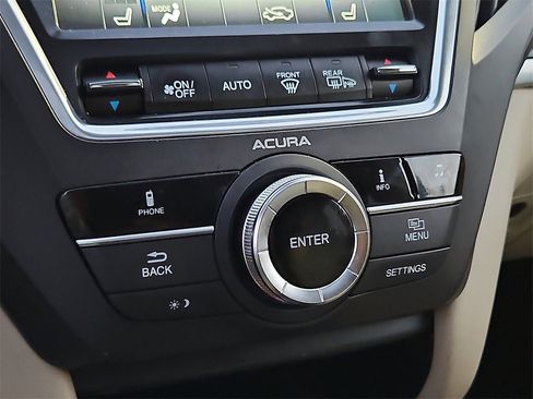 Used 2017 Acura MDX SH-AWD image 19