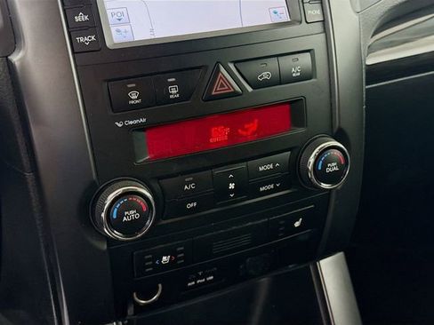 Used 2012 Kia Sorento SX w/ SX Premium Pkg image 17