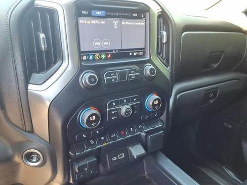 Used 2019 Chevrolet Silverado 1500 LT Trail Boss image 11