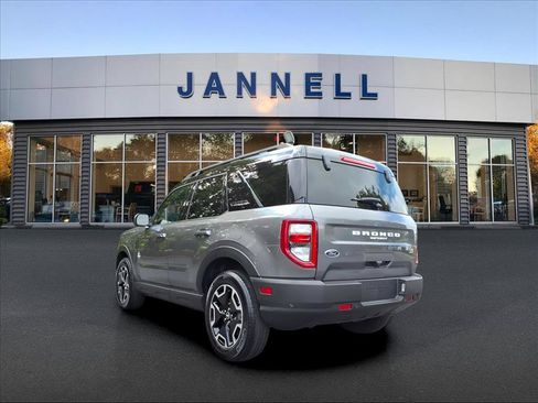Used 2024 Ford Bronco Sport Outer Banks AWD/4WD image 8