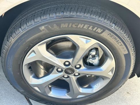 Used 2024 Ford Escape ST-Line image 25