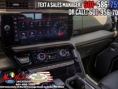 Used 2024 GMC Sierra 1500 AT4 w/ AT4 Premium Package AWD/4WD image 16