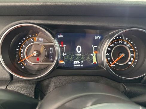 Used 2018 Jeep Wrangler Unlimited Sahara image 23