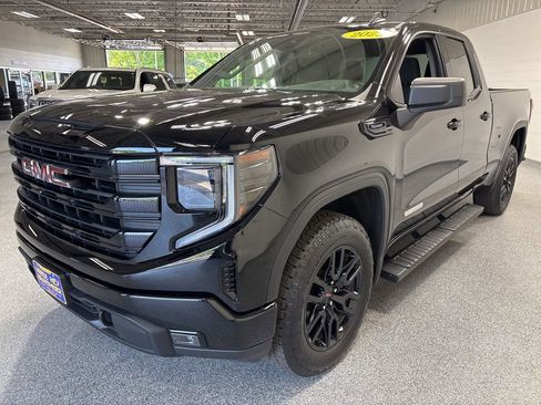 Used 2025 GMC Sierra 1500 Elevation AWD/4WD image 3
