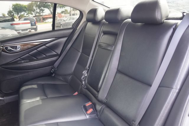 Used 2019 INFINITI Q50 Luxe w/ Essential Package (3.0T Luxe) AWD/4WD image 21