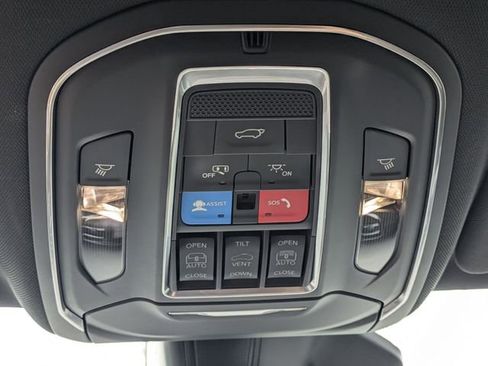 New 2026 Jeep Grand Wagoneer 4WD image 28