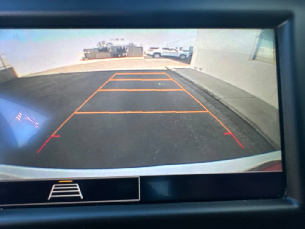 Used 2022 Chevrolet Equinox LT FWD image 29
