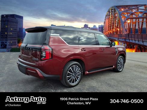 Used 2025 Nissan Armada Platinum Reserve image 3