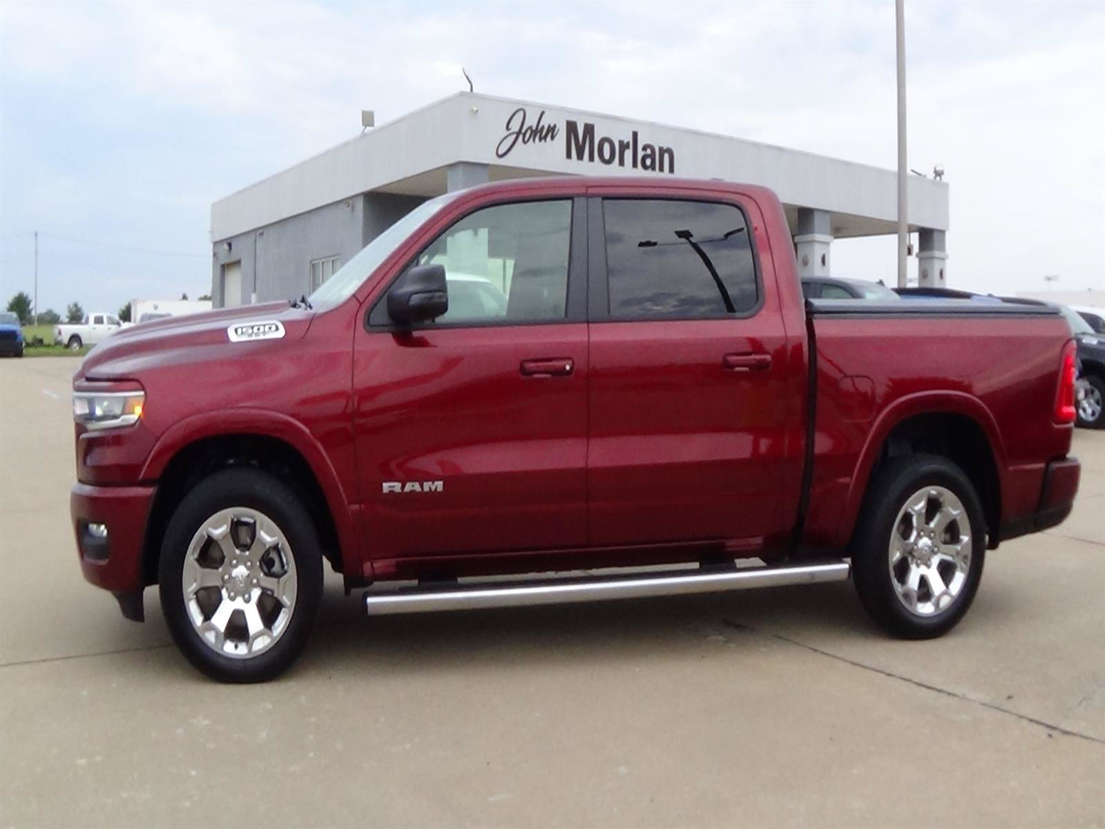 Used 2025 RAM 1500 Big Horn AWD/4WD image 1