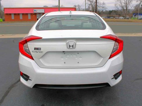 Used 2017 Honda Civic EX image 7