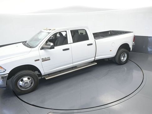 Used 2018 RAM 3500 Tradesman w/ Chrome Appearance Group image 41