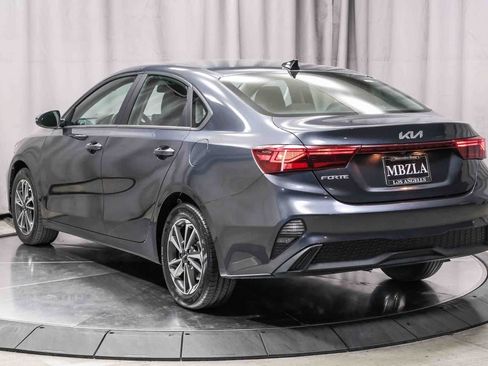 Used 2024 Kia Forte LXS w/ LXS Technology Package FWD image 2