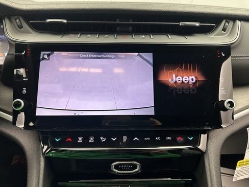 New 2026 Jeep Grand Cherokee Altitude AWD/4WD image 48