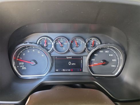 Certified 2021 Chevrolet Suburban LT image 11