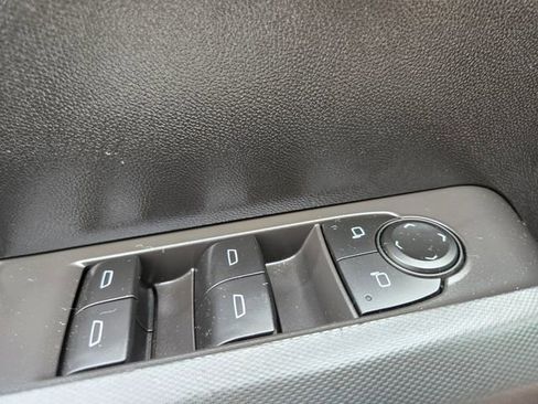 Used 2023 Chevrolet Colorado W/T image 31