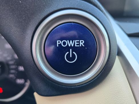 Used 2018 Lexus NX 300h AWD image 16