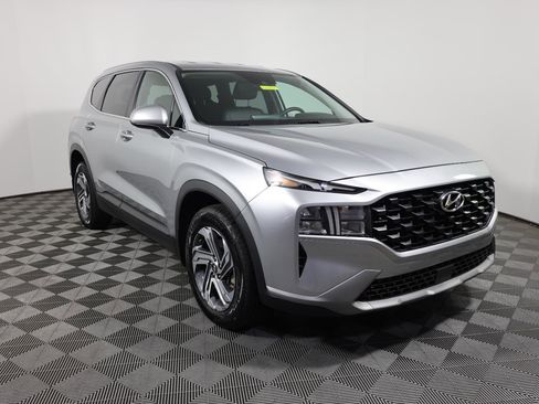 Used 2023 Hyundai Santa Fe SE FWD image 3