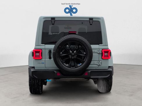 Used 2023 Jeep Wrangler Sahara w/ Dual Top Group image 6