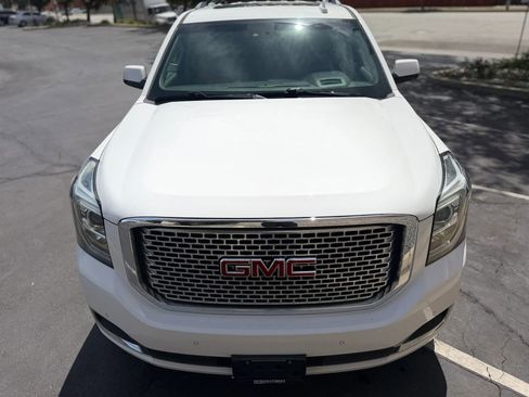 Used 2016 GMC Yukon Denali w/ Open Road Package image 4
