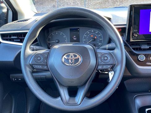 Certified 2025 Toyota Corolla LE image 13