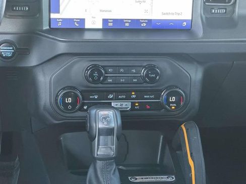 Used 2024 Ford Bronco Badlands image 20