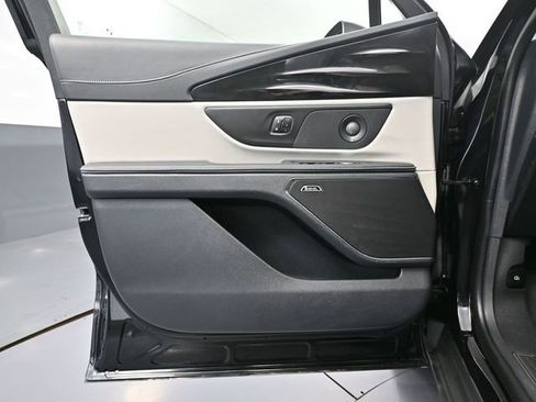 Used 2024 Lincoln Nautilus Premier w/ Equipment Group 102A image 20