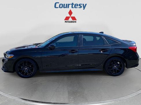Used 2024 Honda Civic Sport image 2