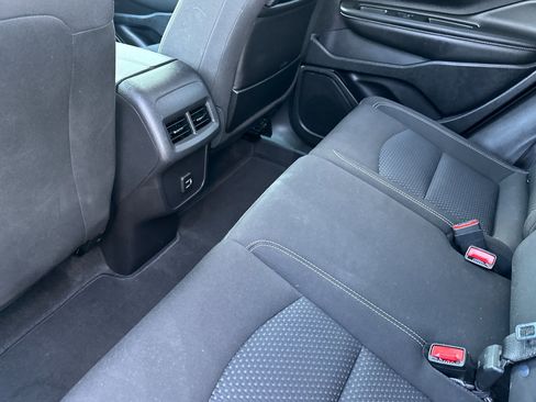 Used 2024 GMC Terrain SLE image 13