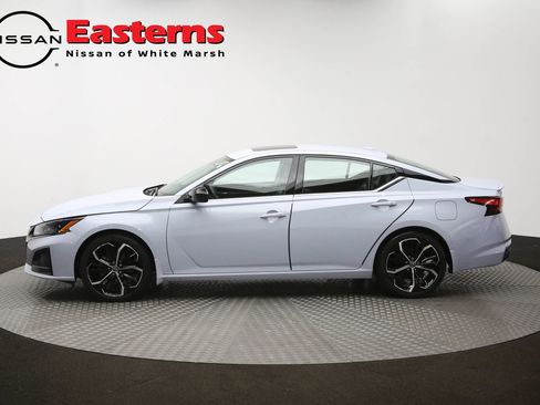 Used 2023 Nissan Altima 2.5 SR w/ SR Premium Package FWD image 59
