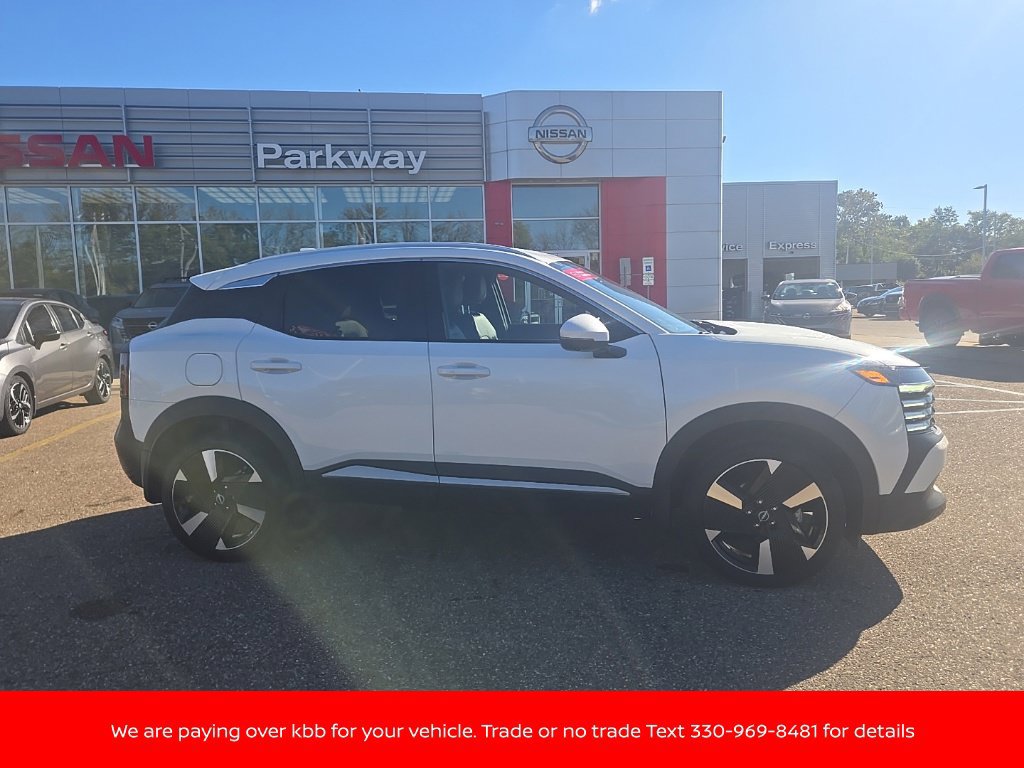 Certified 2025 Nissan Kicks SR AWD/4WD image 8