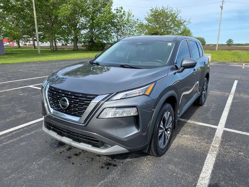 Used 2021 Nissan Rogue SV AWD/4WD image 3