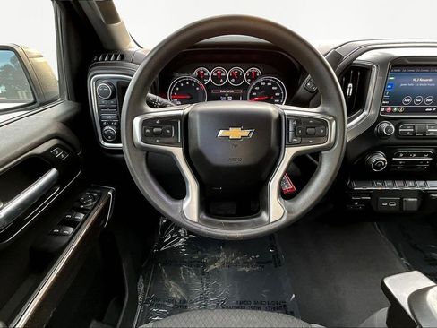 Used 2022 Chevrolet Silverado 2500 LT image 9
