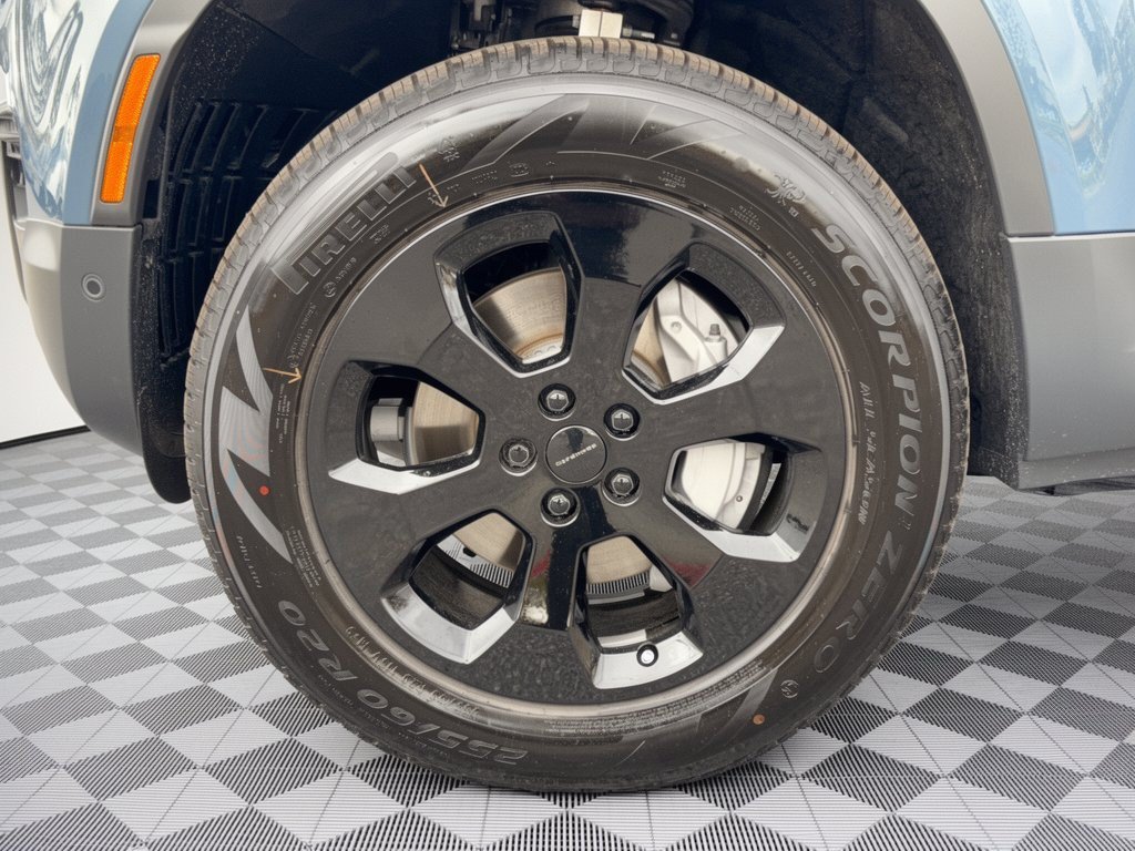 New 2026 Land Rover Defender 110 S AWD/4WD image 13