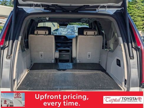 Used 2021 Cadillac Escalade ESV Premium Luxury Platinum w/ Heavy-Duty Trailer Package AWD/4WD image 10