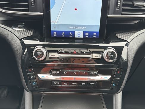 Used 2023 Ford Explorer ST w/ Equipment Group 401A AWD/4WD image 23