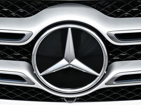 Used 2022 Mercedes-Benz GLE 350 4MATIC w/ Premium Package image 77