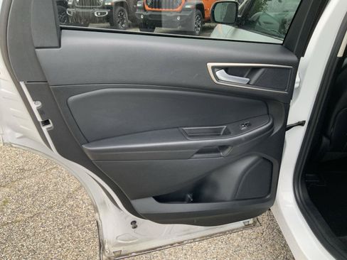 Used 2024 Ford Edge SEL AWD/4WD image 47