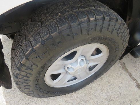 Used 2020 Toyota Tundra SR AWD/4WD image 27