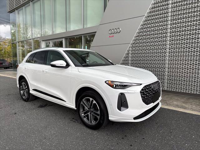New 2026 Audi Q5 Premium AWD/4WD image 1