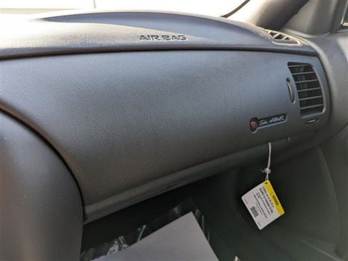 Used 2002 Chevrolet Monte Carlo SS w/ Preferred Equipment Group FWD image 35