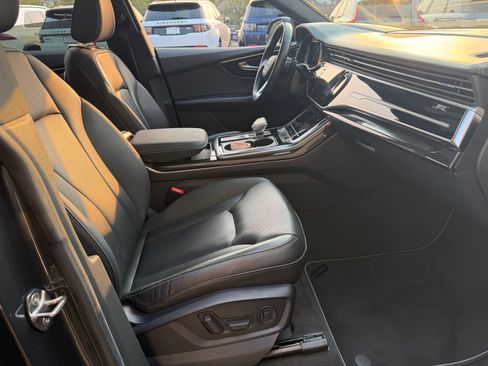 Used 2020 Audi Q8 Prestige w/ Prestige Package AWD/4WD image 24