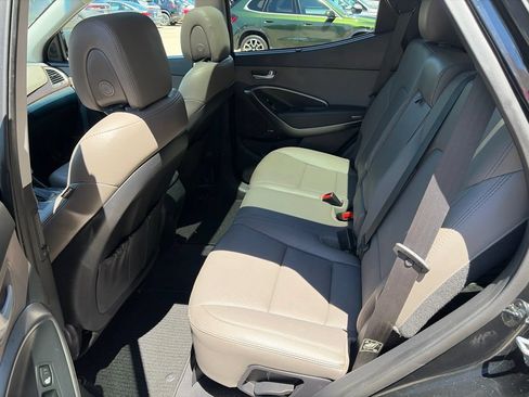Used 2017 Hyundai Santa Fe Sport w/ 2.4L Tech Package 04 AWD/4WD image 12